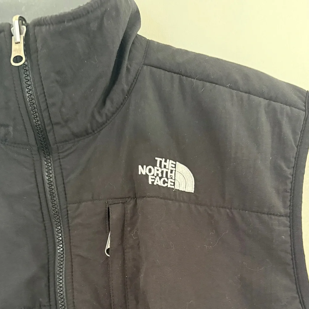 The North Face Denali Black Zip Pockets Fleece Outdoor Hiking Vest Sz M